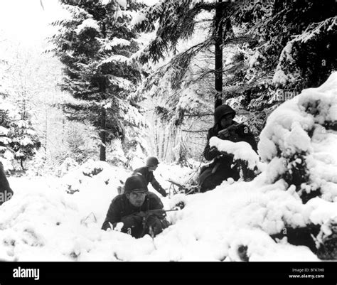 Portada De La Segunda Guerra Mundial Imágenes De Stock En Blanco Y Negro Alamy