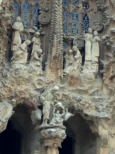 Detalles de la Sagrada Familia de Gaudí Catedral Barcelona Antonio