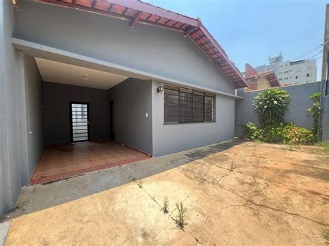 Casa na Rua Itaberá 108 Vila Marieta em Campinas por R 2 900 Mês