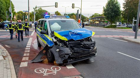 Unfall Mit Streifenwagen In Fulda Vier Verletzte