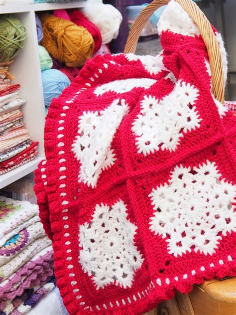 Crochet Snowflake Blanket Pattern Free Designed By Daniel And Finished