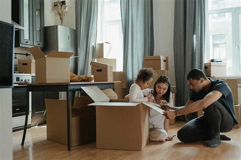 10 Packing Tips To Make Moving House So Much Easier