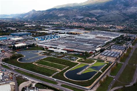 Photo 2 L usine de Cassino en Italie est implantée dans le centre sud