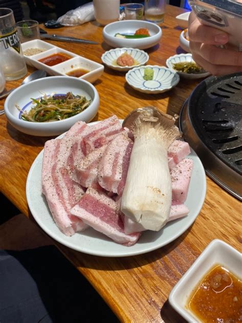 [광안리 맛집] 존맛 삼겹살과 두툼한 껍데기가 있는 초필살돼지구이 광안점 웨이팅 꿀팁 네이버 블로그