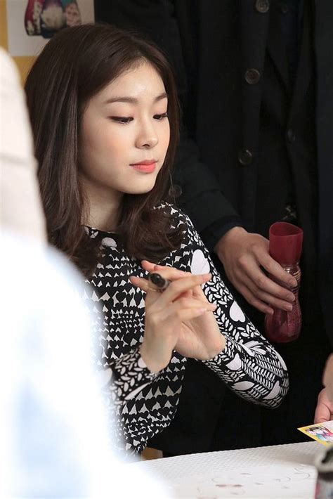 Queen Yuna Kim Kim Yuna Ice Dance Olympic Champion Unicef Figure