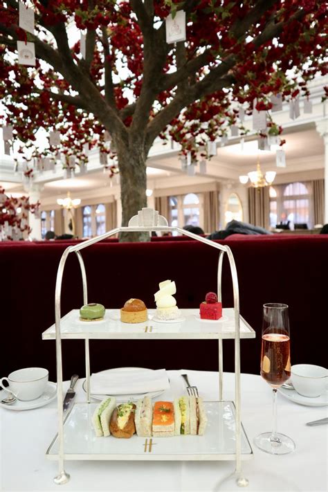 AFTERNOON TEA | THE HARRODS TEA ROOMS - Dancing In High Heels