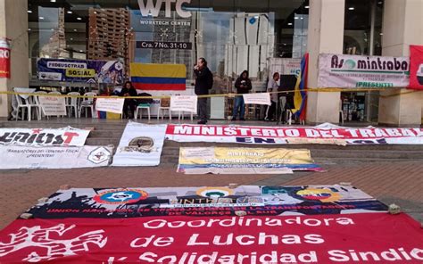 Violación Al Derecho A La Protesta Irrumpen En Sede Del Ministerio Del