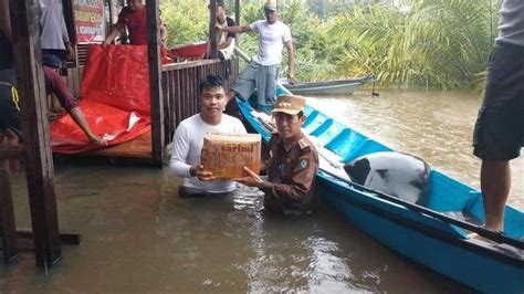 Banjir Di Kalteng Diguyur Hujan Seharian Desa Hanjalipan Kotim Tinggi