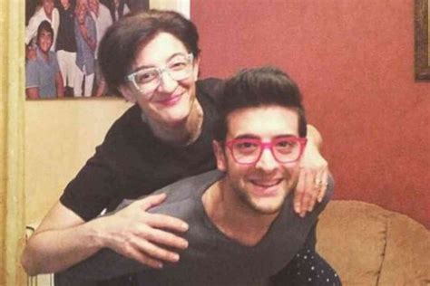 Piero Barone De Il Volo Avete Mai Visto La Mamma E Di Una Bellezza