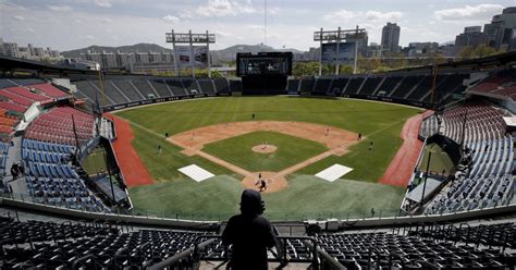 Us Gets Glimpse Of Pandemic Pro Baseball In Korea Empty Stadiums And