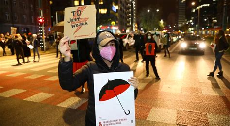 Rzecznik KGP policja zabezpiecza protesty w całym kraju Apel o