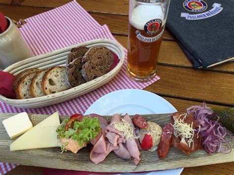 7 German Food Items Not to Miss When Visiting Munich