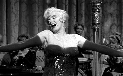 Themarilynmonroefanatic Ritahayworrth Marilyn Monroe In Some Like It Hot