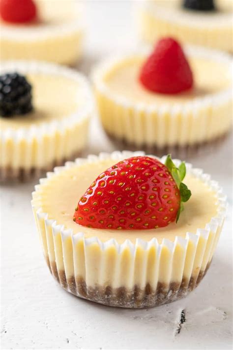 Easy Mini Cheesecakes El Mundo Eats