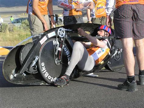 Il bat de justesse le record du monde de vitesse en vélo