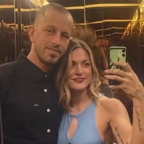 La Hija De Kurt Cobain Se Casa Con Un Hijo Del Patinador Tony Hawk