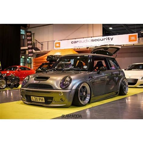 Slammed Mini Cooper