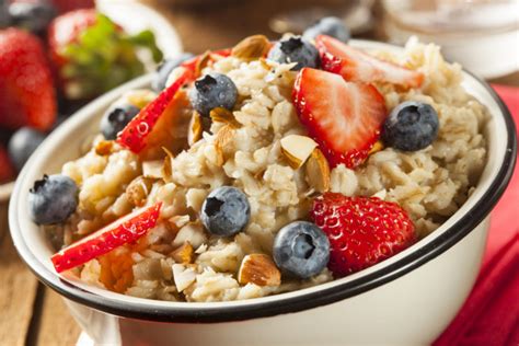 Fresh Fruit Oatmeal - Calorie Control Council