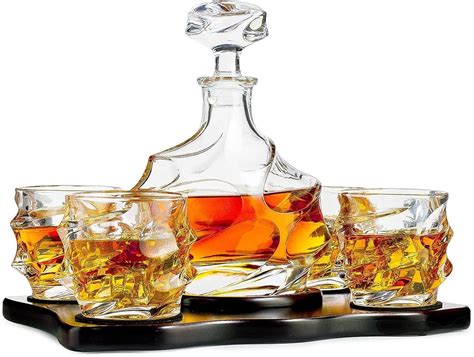 Amazon The Wine Savant Wine And Whiskey Mountain Decanter With 4