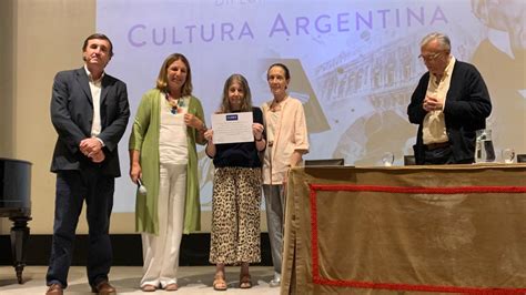 Icc Instituto De Cultura Cudes Se Realiz La Entrega De Diplomas A