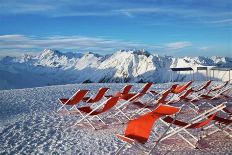 4K Austria Mountains Winter Alps Snow Sunlounger HD Wallpaper