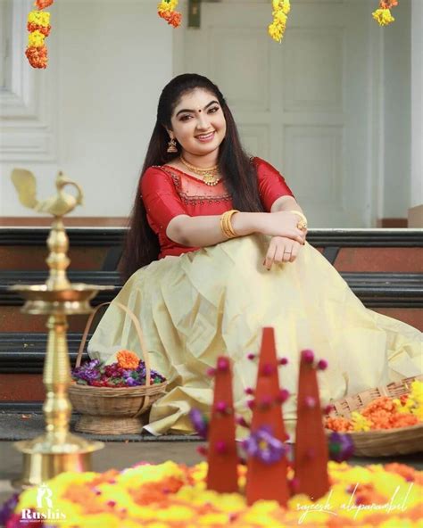 Malavika Nair Traditional Outfit And Looks K4 Fashion