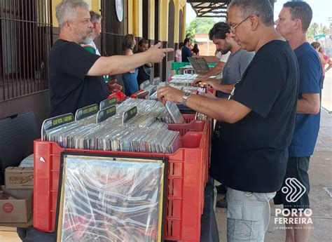 Feira do Vinil último domingo trouxe mais uma edição do evento em