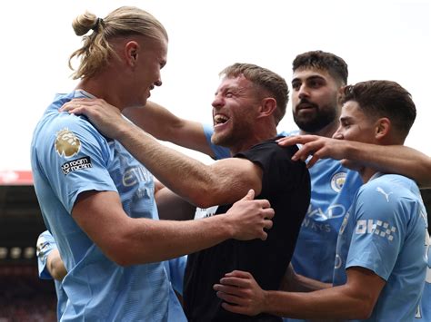 Manchester City triunfo agónico y único líder del penal que generó