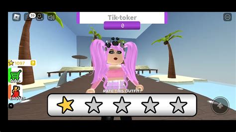 Bermain Roblox Fashion Show And Fashion Femous Lagi Youtube