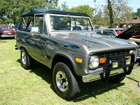 Early Ford Bronco by RoadTripDog on DeviantArt