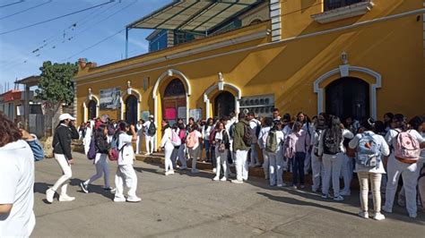 Denuncian Discriminaci N Y Acoso En Universidad Del Bienestar En Oaxaca