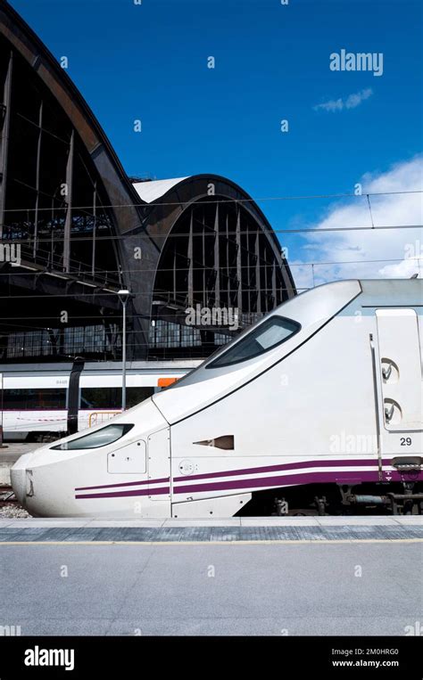 Renfe Rodalies Hi Res Stock Photography And Images Alamy