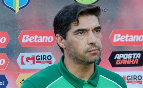 Abel Ferreira Elogia Flamengo De Tite E Faz Ressalva “tem Mais Dinheiro Do Que O Palmeiras”