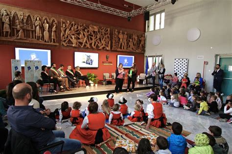 La Commune à Lécole Vincono La Scuola Dellinfanzia Del San Giuseppe Di Aosta E La Primaria Di