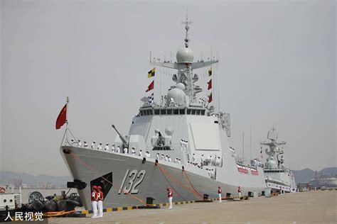 中国海军第41批护航编队起航赴亚丁湾 搜狐大视野 搜狐新闻