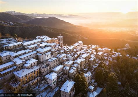 Una Spolverata Di Neve Sul Borgo Del Sacro Monte Di Varese VareseNews