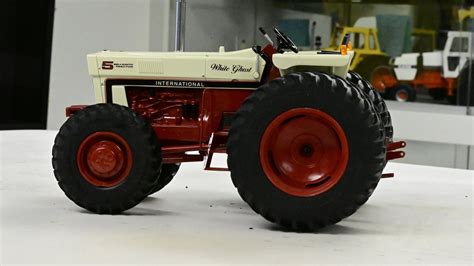 116 Scale International 1066 5 Millionth White Ghost Tractor M22