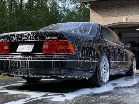 1997 Lexus LS400 With 18x9 5 22 Aodhan DS02 And 245 45R18 Delinte D7