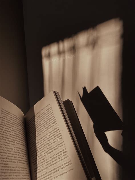 “The secret to a good morning is to watch the... : few things about me