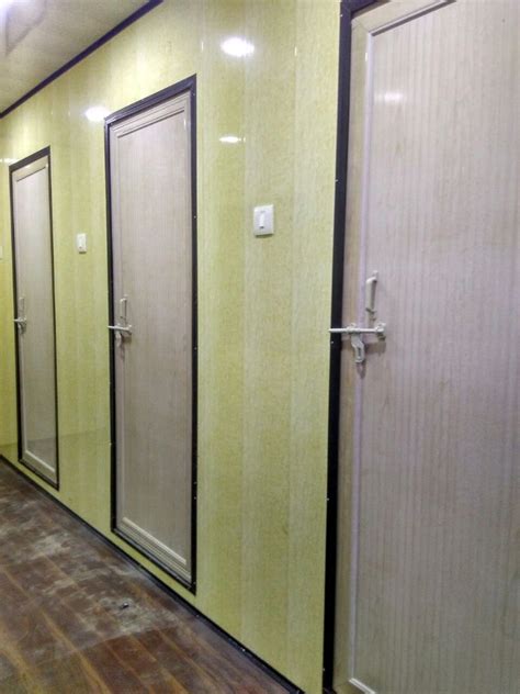 FRP Prefabricated Toilet Cabin No Of Compartments 1 At 1400 Square