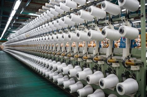 mixed trend prevails  indias man  yarn viscose   mumbai