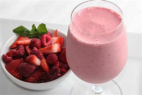 Como Fazer Smoothie De Iogurte Morango E Framboesa Receitas E