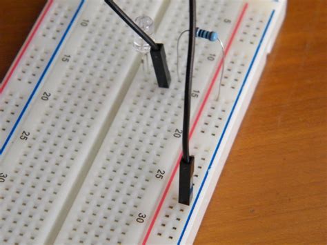 How To Use A Breadboard With Example 4 Steps With Pictures Instructables