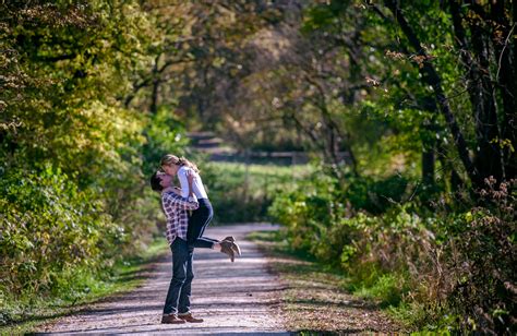 The Classic Lift And Kiss Engagement Photo Not As Easy As It Looks