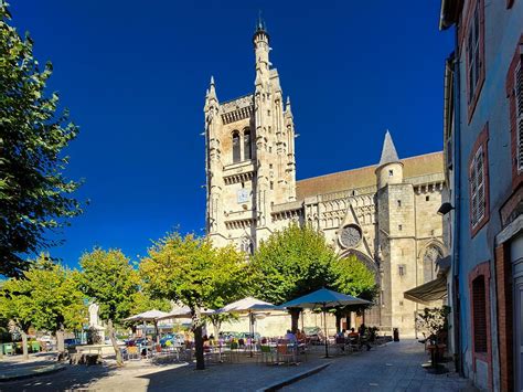 Phototh Que Arnaud Frich Nef De L Glise Saint Jean D Ambert Photo