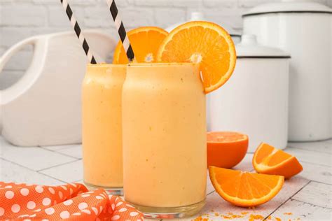 Orange Creamsicle Smoothie - Eating on a Dime