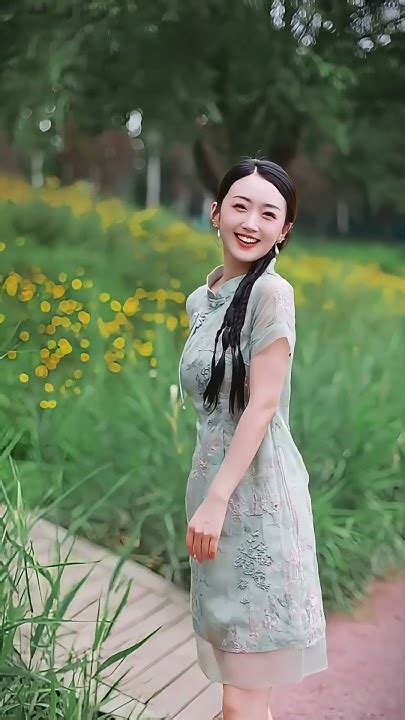 Bạn Sẽ Bất Ngờ Trước Vẻ đẹp Của Sườn Xám Giữa Thiên Nhiên Cheongsam