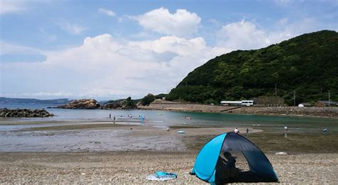 椿海水浴場はこーんなに遠浅で水がキレイな海です。南紀白浜 椿温泉 旅館しらさぎ 湯治と海の幸・旬の料理が大人気