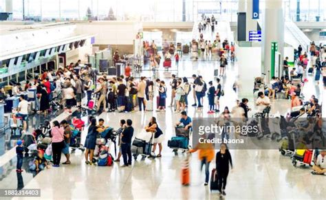 1028 Busy Airport Checkin Stock Photos High Res Pictures And Images