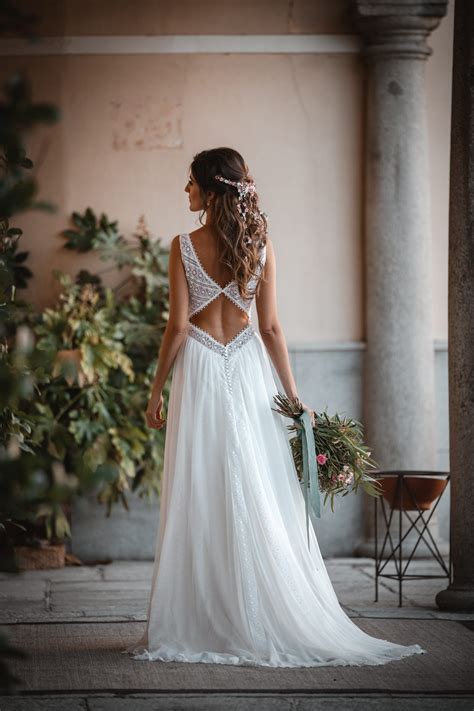 Invitada Perfecta Se Viste De Novia Boho Con Espalda De Encaje Lavetis